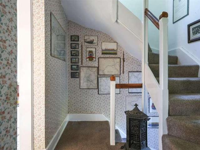 House for sale in Pachesham Park, Surrey