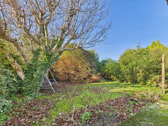 House for sale in Upton, Acol