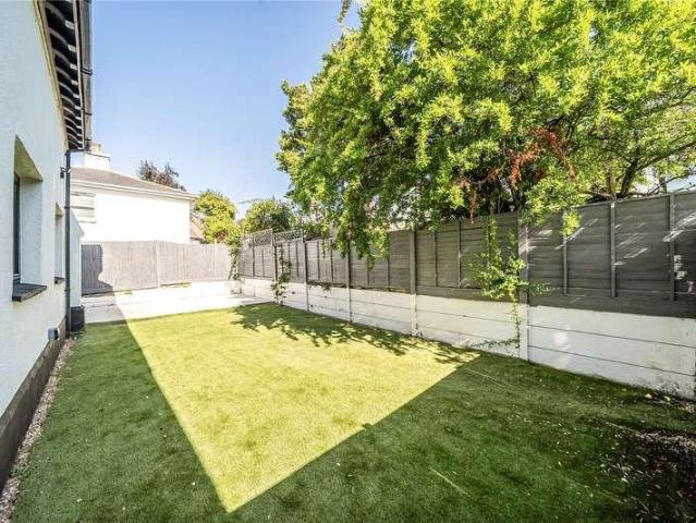 House for sale in Bushey