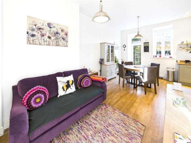 House for sale in Fossebridge, Gloucestershire