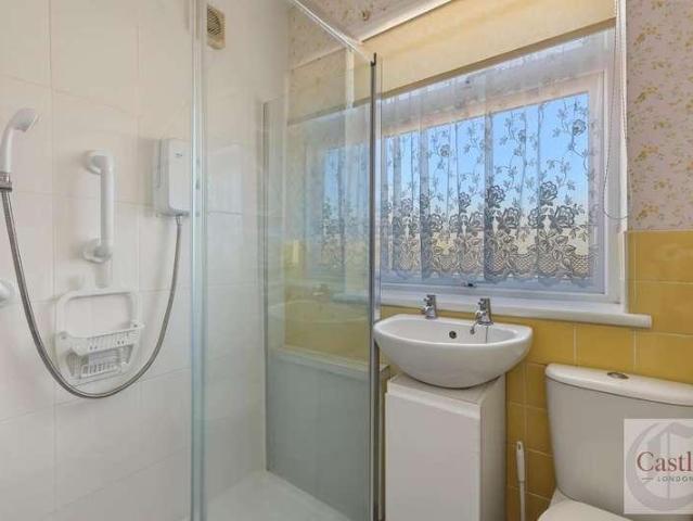 House for sale in Enfield Highway, Greater London
