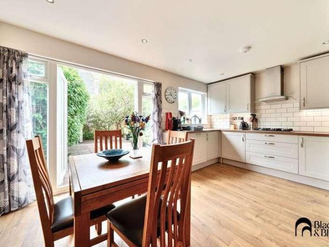 House for sale in Croydon, Addiscombe