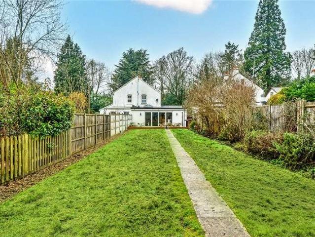 House for sale in Fole, Surrey