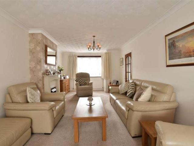 House for sale in Hornchurch, Greater London