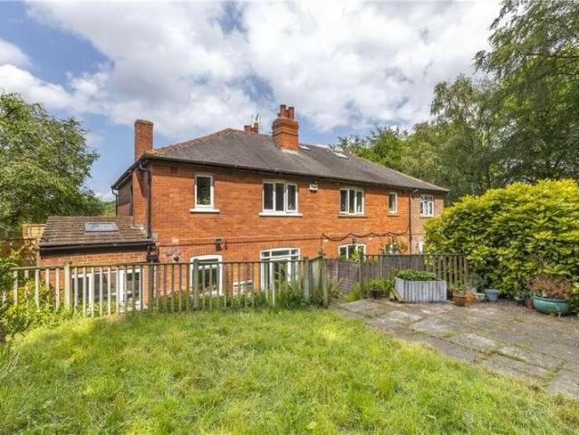 House for sale in Meanwood, West Yorkshire