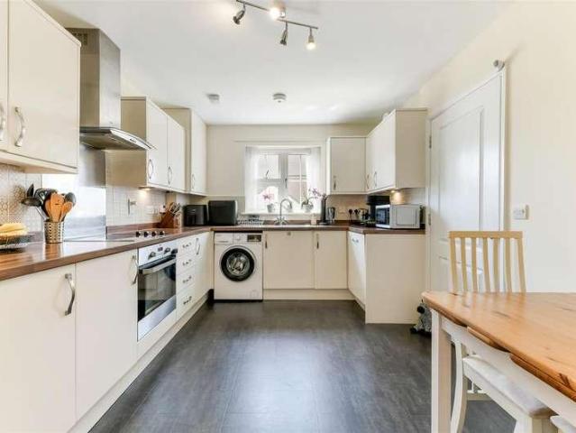 House for sale in Redhill, Merstham