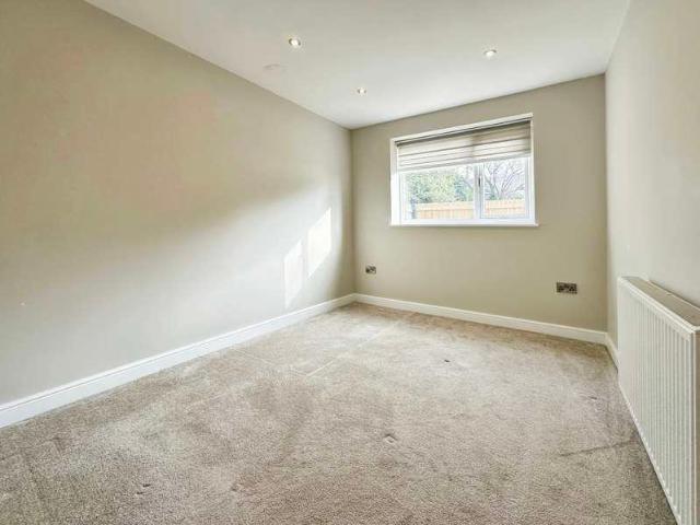 House for sale in Ringley, Lee Bank