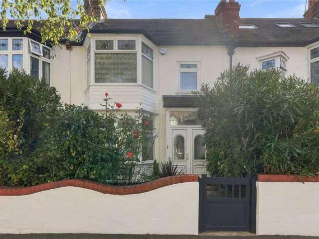 House for sale in Southchurch, Southend-on-Sea