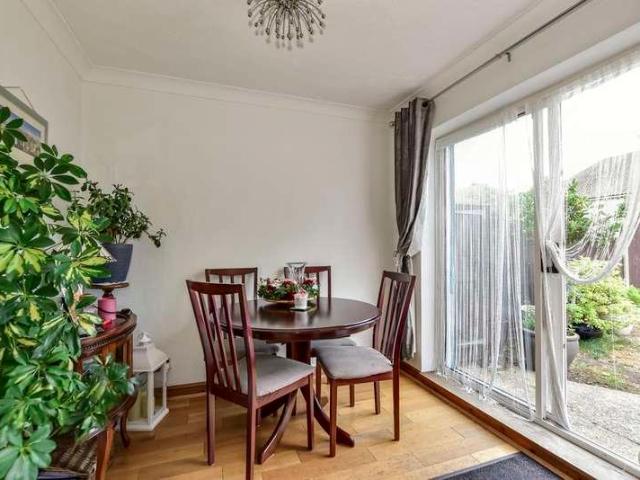 House for sale in Kingswood, North Watford