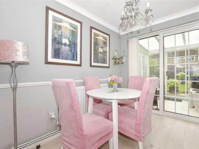 House for sale in Leybourne, Bourne Vale