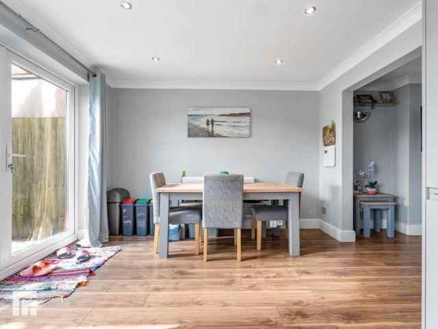 House for sale in Llantrisant, Beddau