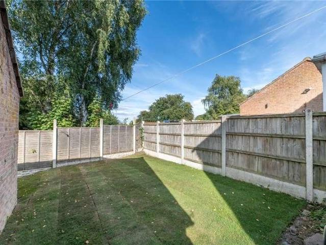 House for sale in Tingley, West Yorkshire
