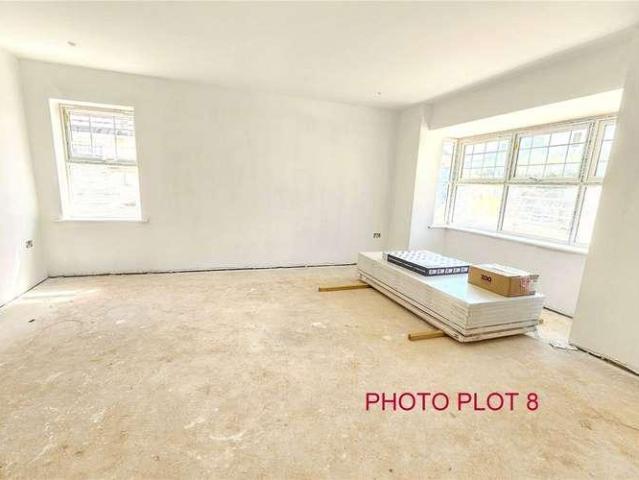 House for sale in Highcliffe