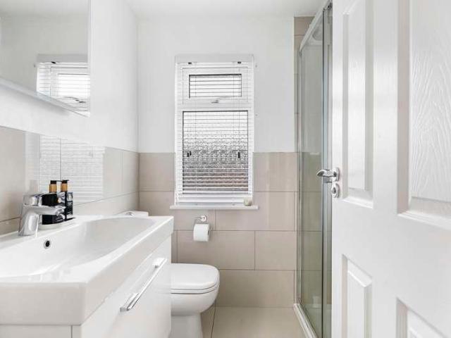 House for sale in Wrecclesham, Fole