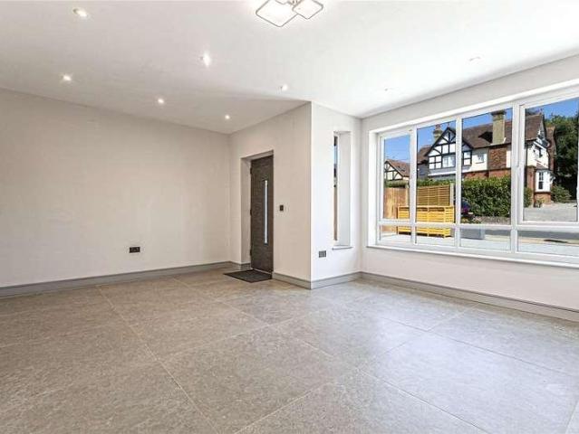 House for sale in East Barnet, Greater London