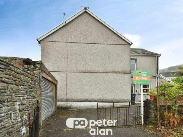 House for sale in Troed-y-rhiw