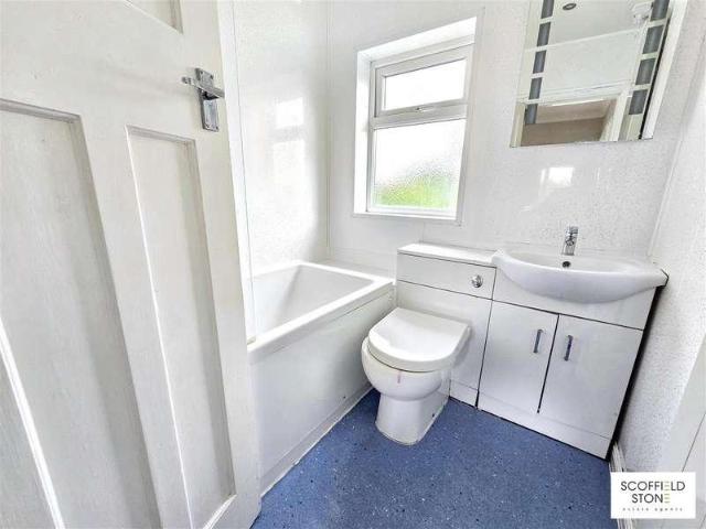House for sale in Highfields, Egginton