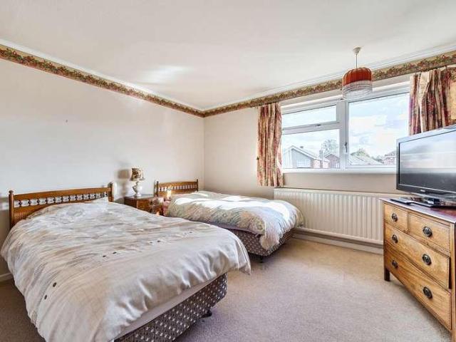 House for sale in Emmbrook, Wokingham