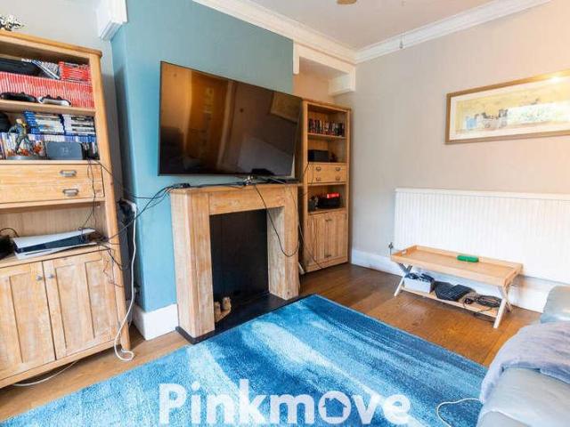 House for sale in Five Locks, Wales