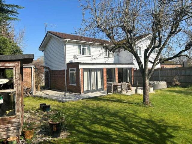 House for sale in Burghfield, West Berkshire