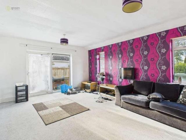 House for sale in Hurley, Gun Hill