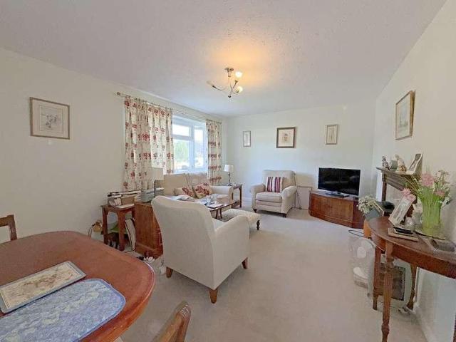 House for sale in Horsham, West Sussex