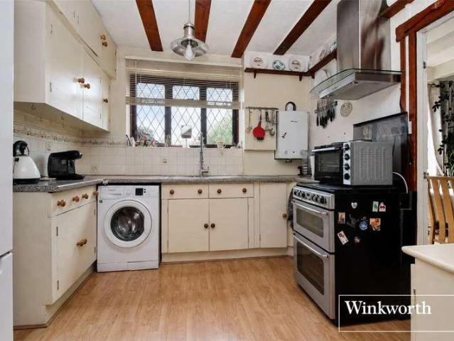 House for sale in Elstree and Borehamwood, Borehamwood