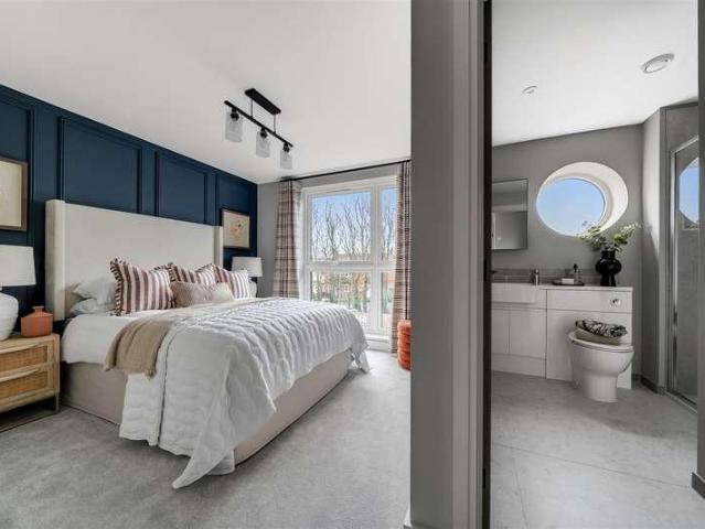 House for sale in Southwell, East Dorset
