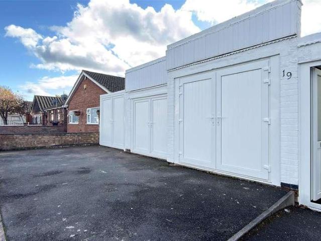 House for sale in Rushey Mead, Leicester