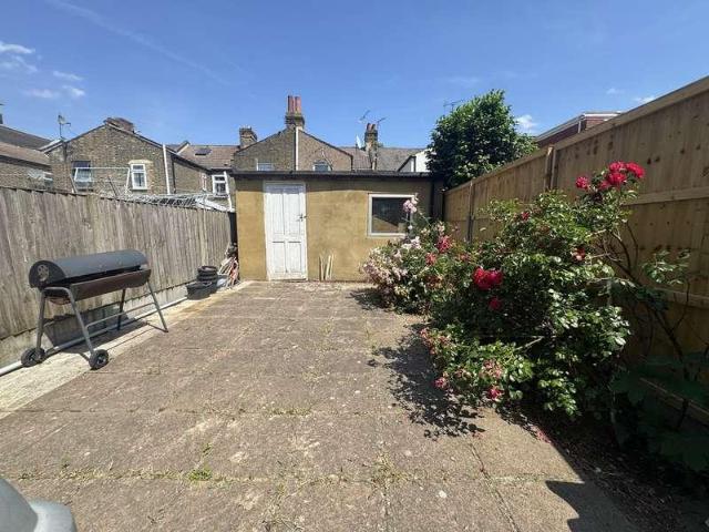 House for sale in Plashet, Greater London