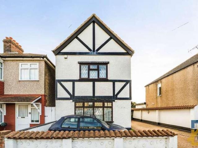 House for sale in London Borough of Havering, Greater London