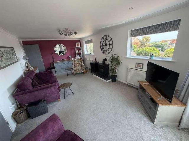 House for sale in Three Beaches, Livermead