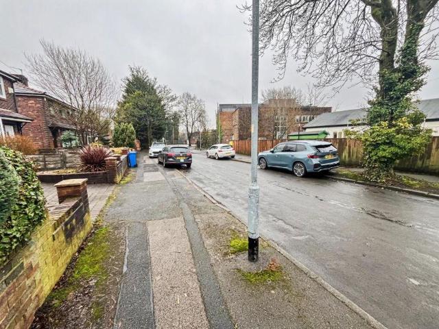 House for sale in Besses o' th' Barn, Bury
