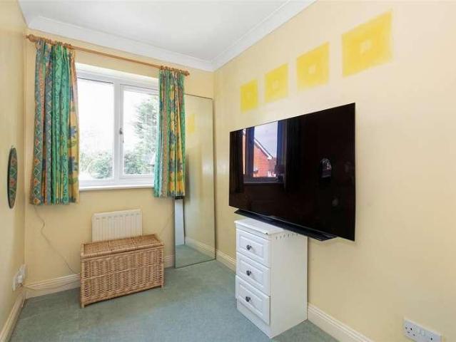 House for sale in Caterham, Caterham on the Hill