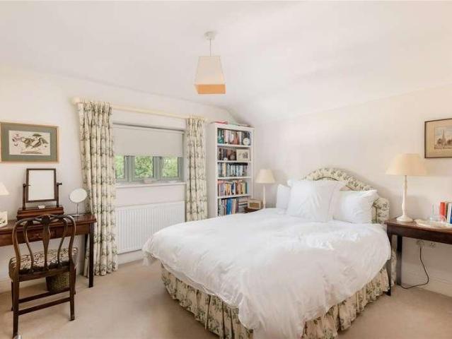 House for sale in Evershot, Oxfordshire