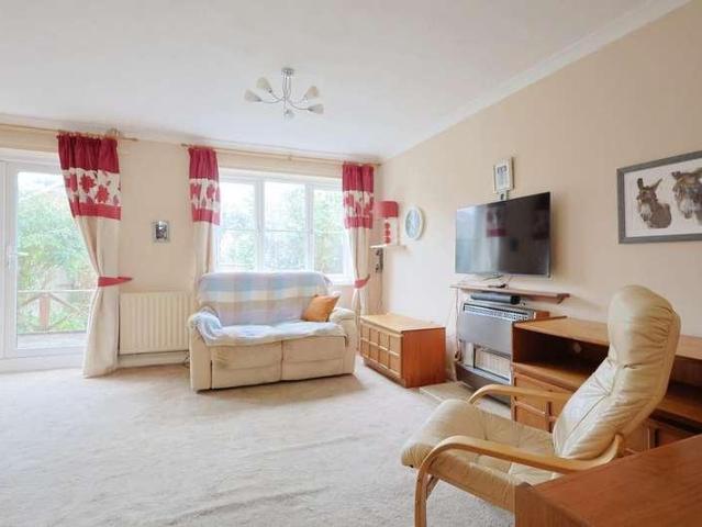 House for sale in Creekmoor, Poole