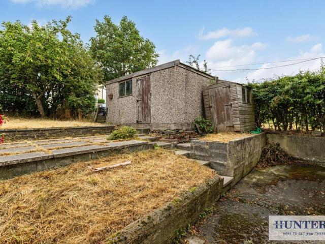 House for sale in Rawdon, West Yorkshire