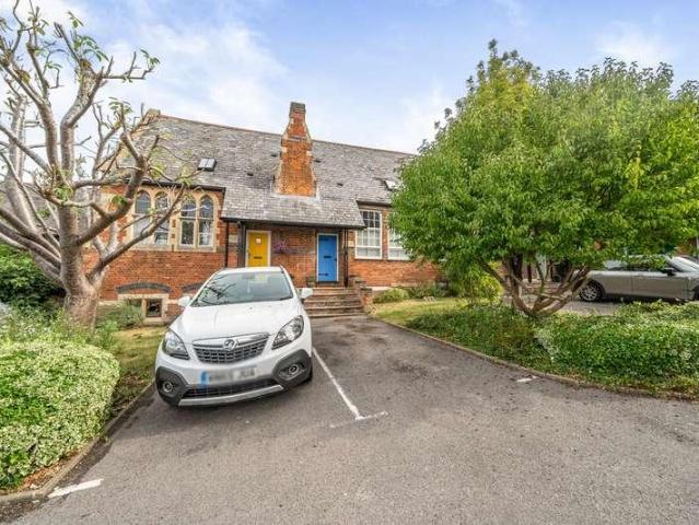 House for sale in The Slade, Oxfordshire