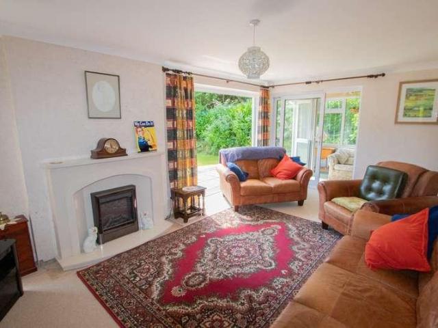 House for sale in West Hill, Budlake