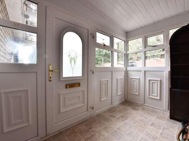 House for sale in Kingswinford, West Midlands