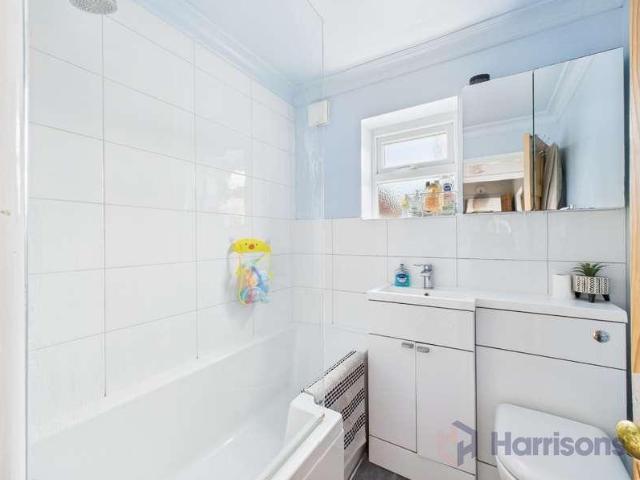 House for sale in Oad Street, Kent