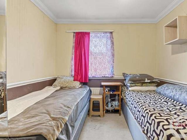 House for sale in Lower Edmonton, Greater London