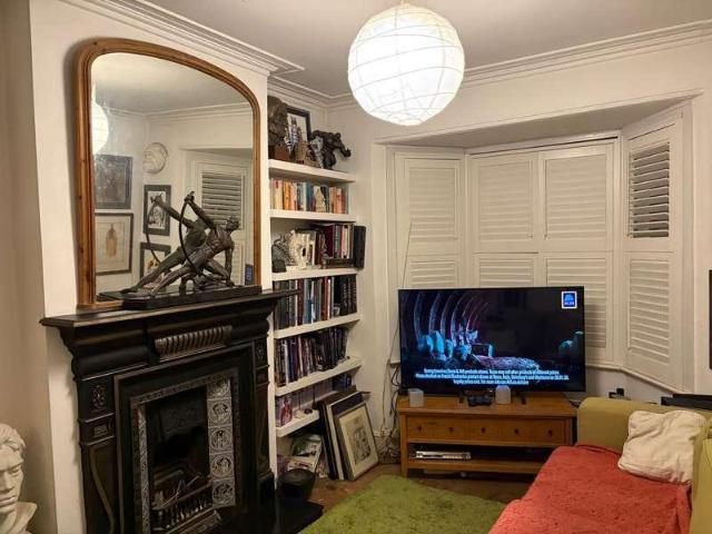 House for sale in London Borough of Croydon, Selhurst