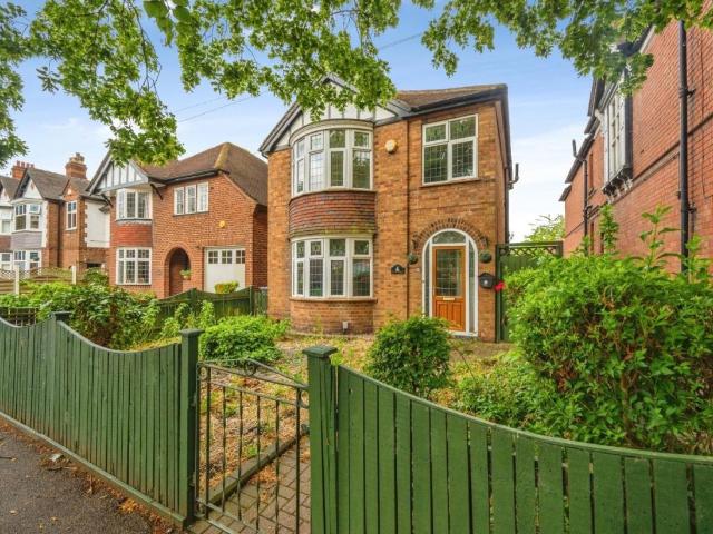 House for sale in Leyfields, Kettlebrook