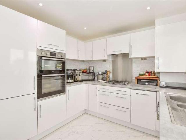 House for sale in Midway, Kent