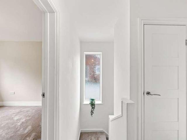 House for sale in Northern Moor, Manchester