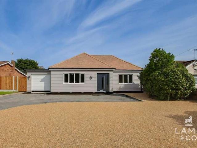 House for sale in Dale Hill, Essex