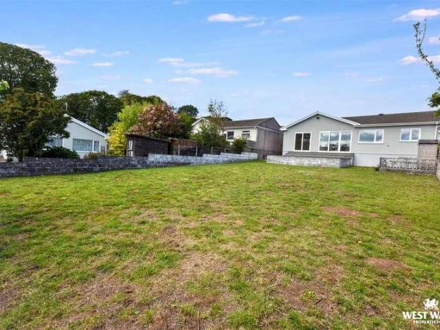 House for sale in Monkton, Pembroke