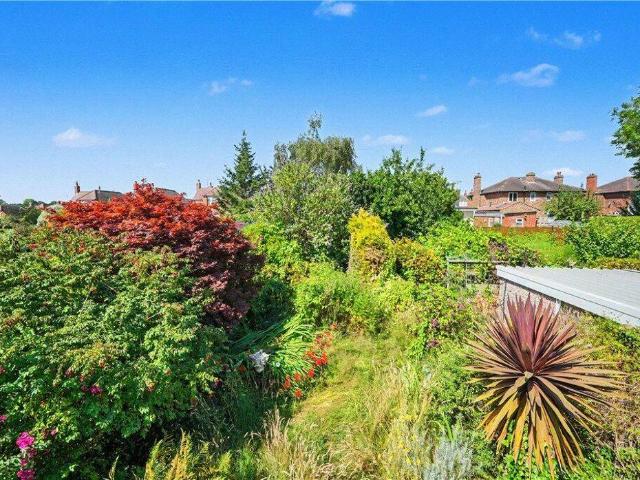 House for sale in Hookstone, Harrogate