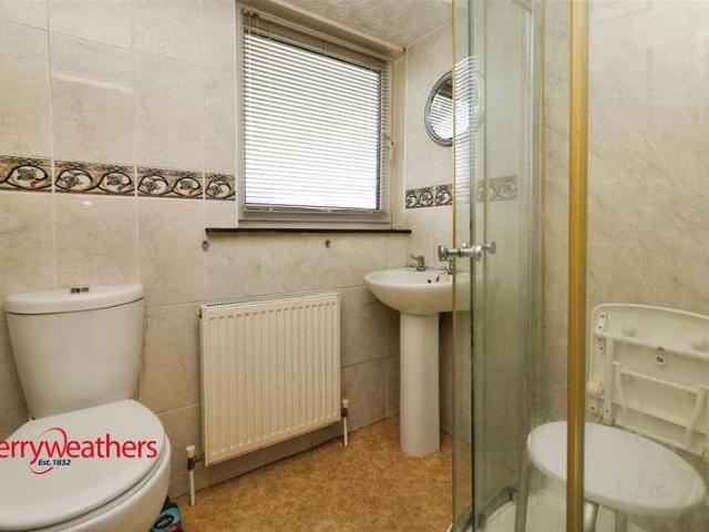 House for sale in Rotherham, Upper Haugh